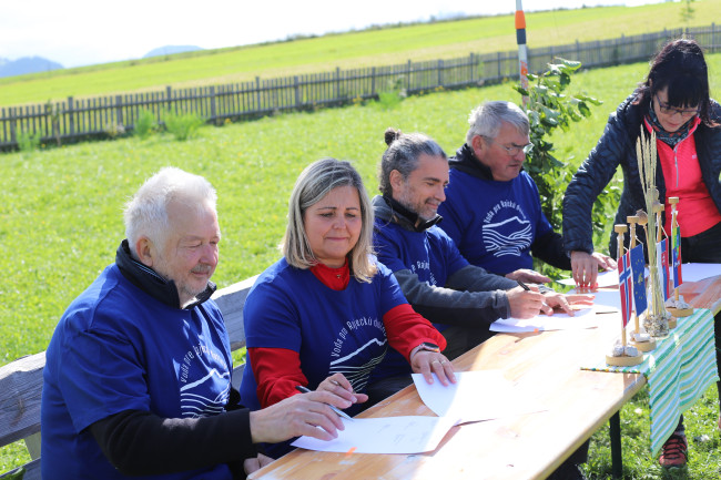 Se zástupci žilinského kraje a s odborníky na vodu jsme podepsali memorandum o spolupráci při řešení sucha v Rajecké dolině